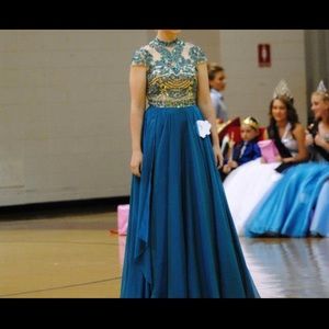 Blue/Green pageant or prom dress